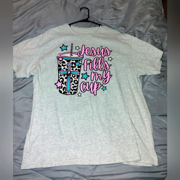 "Jesus fills my cup" Graphic Tee - Picture 2 of 2